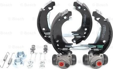 BOSCH 0 204 114 067 - Комплект тормозных колодок, барабанные autospares.lv