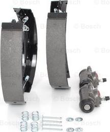 BOSCH 0 204 114 035 - Комплект тормозных колодок, барабанные autospares.lv