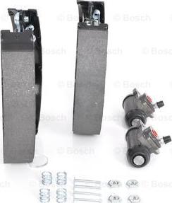 BOSCH 0 204 114 153 - Комплект тормозных колодок, барабанные autospares.lv