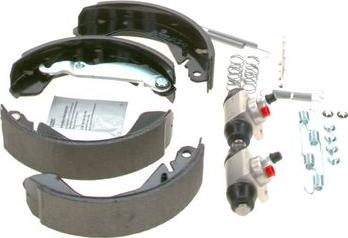 BOSCH 0 204 113 665 - Комплект тормозных колодок, барабанные autospares.lv