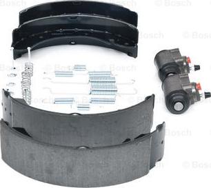 BOSCH 0 204 113 602 - Комплект тормозных колодок, барабанные autospares.lv