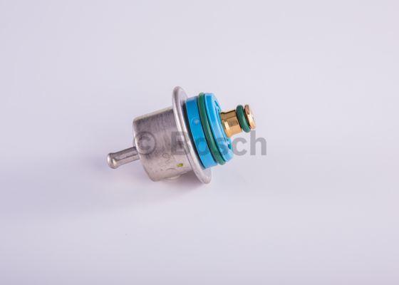 BOSCH 0 280 160 585 - Регулятор давления подачи топлива autospares.lv