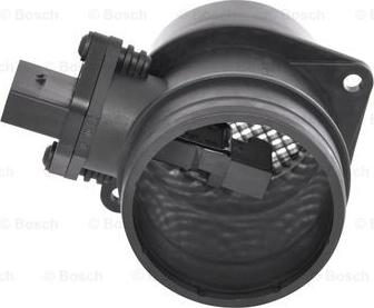 BOSCH 0 280 217 529 - Датчик потока, массы воздуха autospares.lv