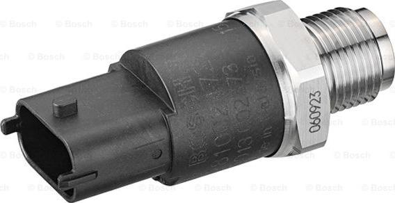 BOSCH 0 281 002 472 - Датчик, давление подачи топлива autospares.lv