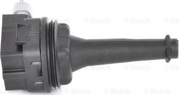 BOSCH 0 221 604 010 - Катушка зажигания autospares.lv