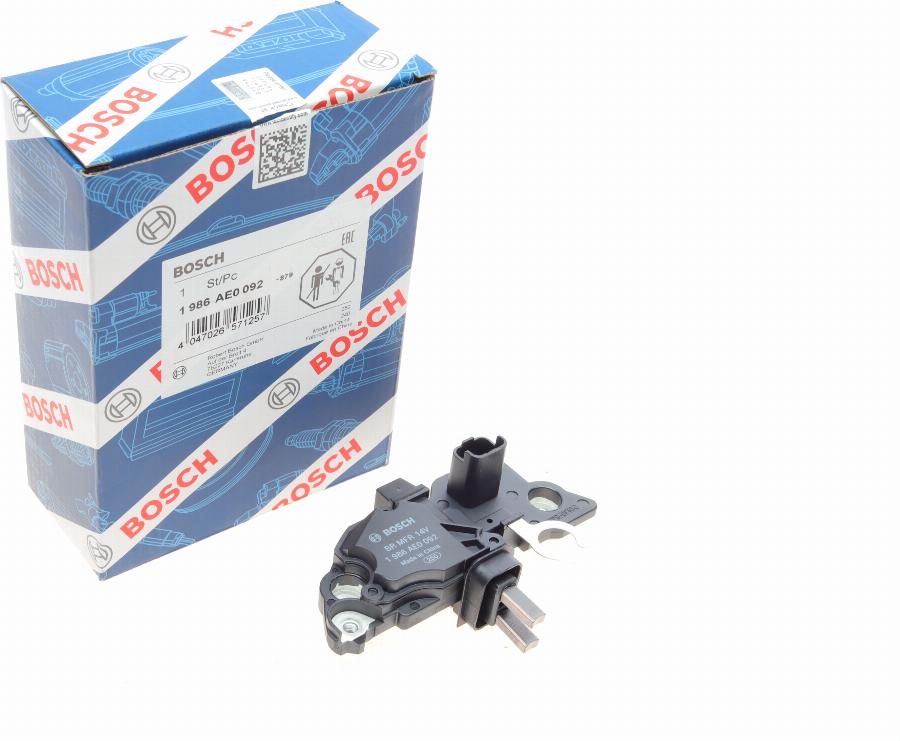 BOSCH 1 986 AE0 092 - Регулятор напряжения, генератор autospares.lv