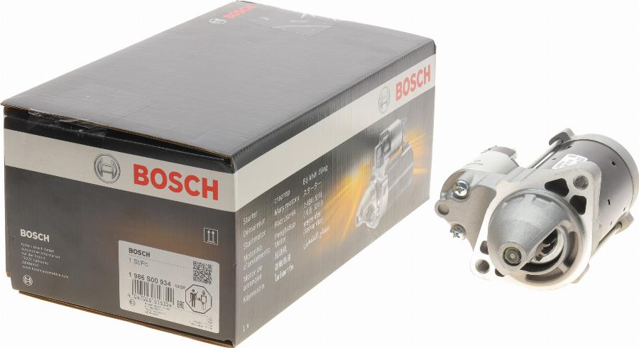 BOSCH 1 986 S00 934 - Стартер autospares.lv