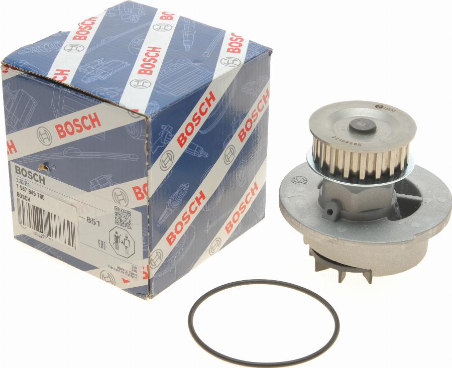 BOSCH 1 987 949 700 - Водяной насос autospares.lv