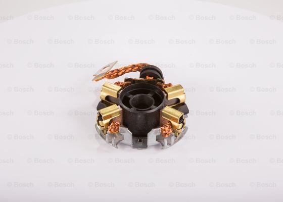 BOSCH 1 004 336 411 - Кронштейн, угольная щетка autospares.lv