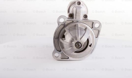 BOSCH F 000 AL0 138 - Стартер autospares.lv