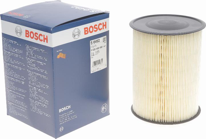 BOSCH F 026 400 492 - Воздушный фильтр, двигатель autospares.lv