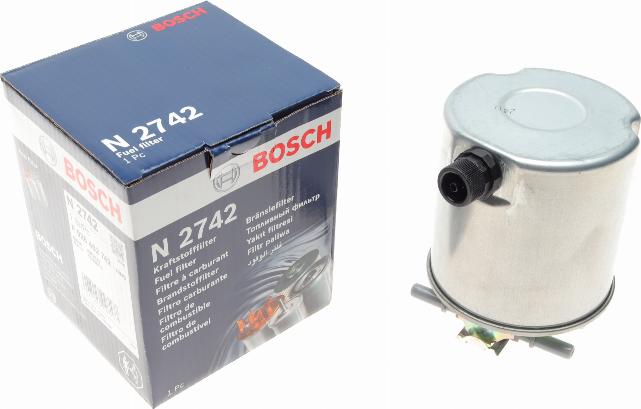 BOSCH F 026 402 742 - Топливный фильтр autospares.lv