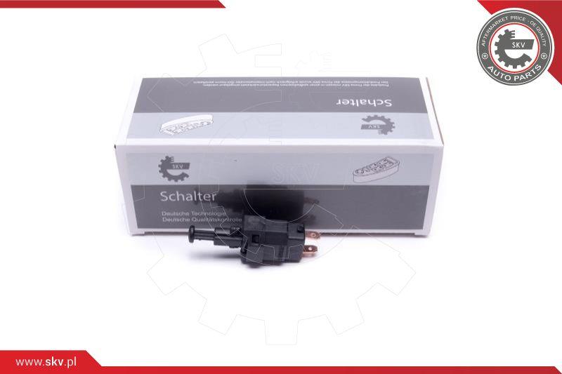 Esen SKV 38SKV810 - Выключатель стоп сигнала / сцепления autospares.lv