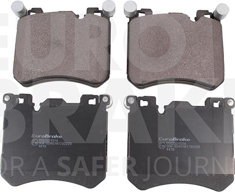 Eurobrake 5502221574 - Тормозные колодки, дисковые, комплект autospares.lv