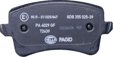 HELLA PAGID 8DB 355 025-391 - Тормозные колодки, дисковые, комплект autospares.lv