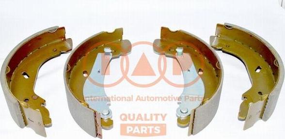 IAP QUALITY PARTS 705-13044 - Комплект тормозных колодок, барабанные autospares.lv