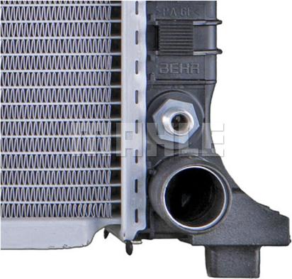 MAHLE CR 683 000P - Радиатор, охлаждение двигателя autospares.lv