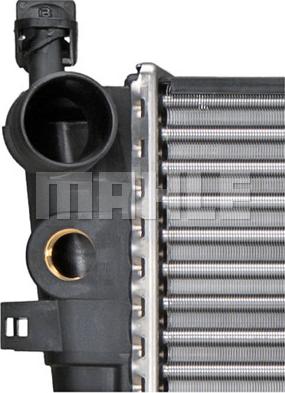 MAHLE CR 2206 000P - Радиатор, охлаждение двигателя autospares.lv