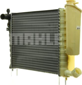 MAHLE CR 478 000P - Радиатор, охлаждение двигателя autospares.lv