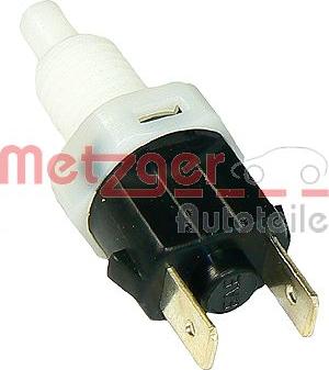 Metzger 0911028 - Выключатель стоп сигнала / сцепления autospares.lv