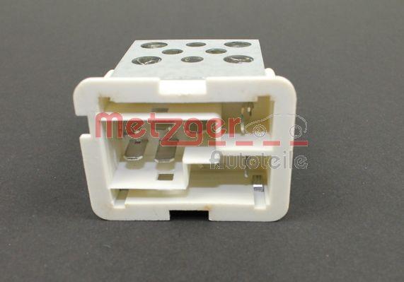 Metzger 0917048 - Сопротивление, реле, вентилятор салона autospares.lv