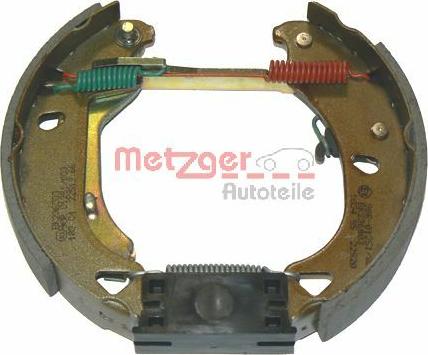 Metzger MG 585V - Комплект тормозных колодок, барабанные autospares.lv