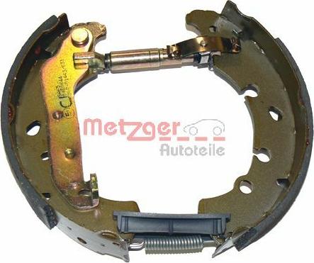 Metzger MG 814V - Комплект тормозных колодок, барабанные autospares.lv