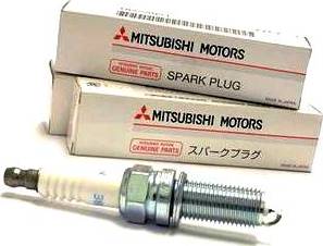 Mitsubishi 1822A085 - Свеча зажигания autospares.lv
