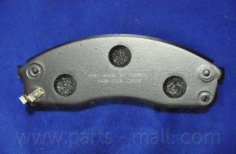 Parts-Mall PKB-013 - Тормозные колодки, дисковые, комплект autospares.lv