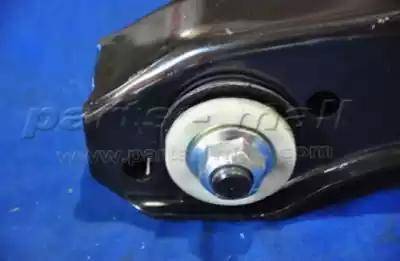 Parts-Mall PXCAA-012UR - Рычаг подвески колеса autospares.lv