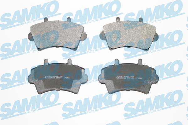 Samko 5SP884 - Тормозные колодки, дисковые, комплект autospares.lv