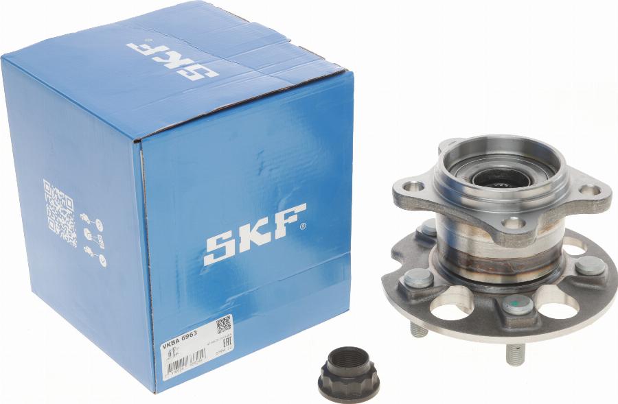 SKF VKBA 6963 - Подшипник ступицы колеса, комплект autospares.lv