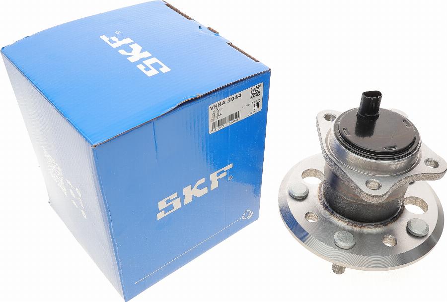 SKF VKBA 3944 - Подшипник ступицы колеса, комплект autospares.lv