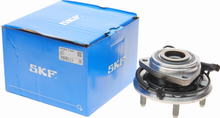 SKF VKBA 7147 - Подшипник ступицы колеса, комплект autospares.lv