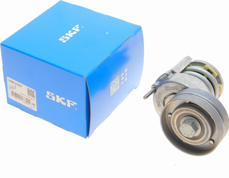 SKF VKM 31047 - Ролик, поликлиновый ремень autospares.lv