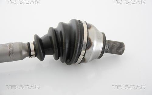 Triscan 8540 16611 - Приводной вал autospares.lv