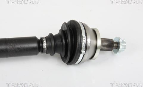 Triscan 8540 29656 - Приводной вал autospares.lv