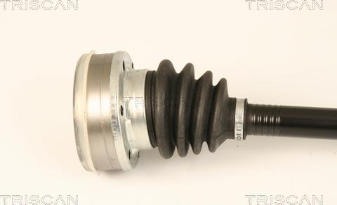 Triscan 8540 29631 - Приводной вал autospares.lv