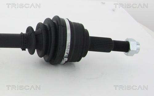 Triscan 8540 25681 - Приводной вал autospares.lv