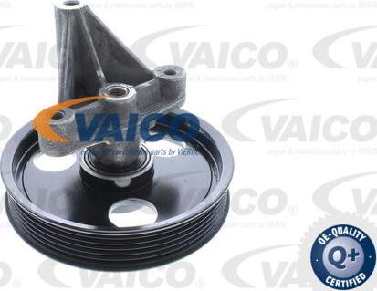 VAICO V46-0317 - Ролик, поликлиновый ремень autospares.lv