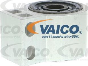 VAICO V40-0940 - Сайлентблок, рычаг подвески колеса autospares.lv