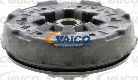 VAICO V40-1867 - Опора стойки амортизатора, подушка autospares.lv