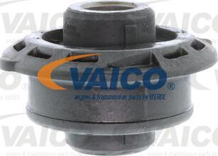 VAICO V42-0122 - Сайлентблок, рычаг подвески колеса autospares.lv