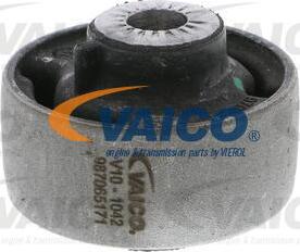 VAICO V10-1042 - Сайлентблок, рычаг подвески колеса autospares.lv