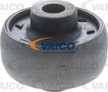 VAICO V10-1030 - Сайлентблок, рычаг подвески колеса autospares.lv