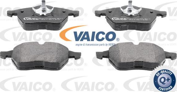 VAICO V10-8131 - Тормозные колодки, дисковые, комплект autospares.lv