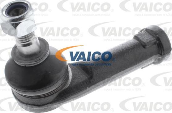 VAICO V10-7030 - Наконечник рулевой тяги, шарнир autospares.lv