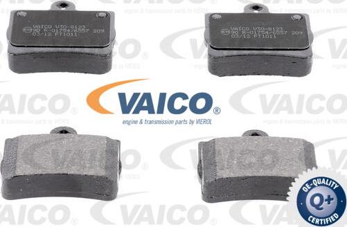 VAICO V30-8123 - Тормозные колодки, дисковые, комплект autospares.lv