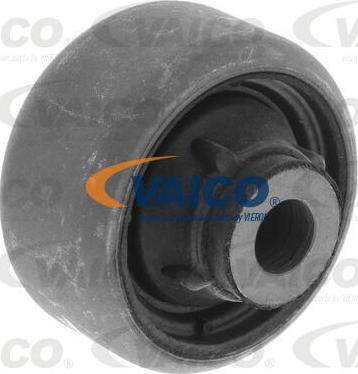 VAICO V30-2517 - Сайлентблок, рычаг подвески колеса autospares.lv