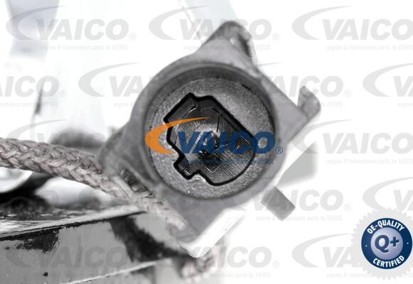 VAICO V24-0069 - Тормозные колодки, дисковые, комплект autospares.lv